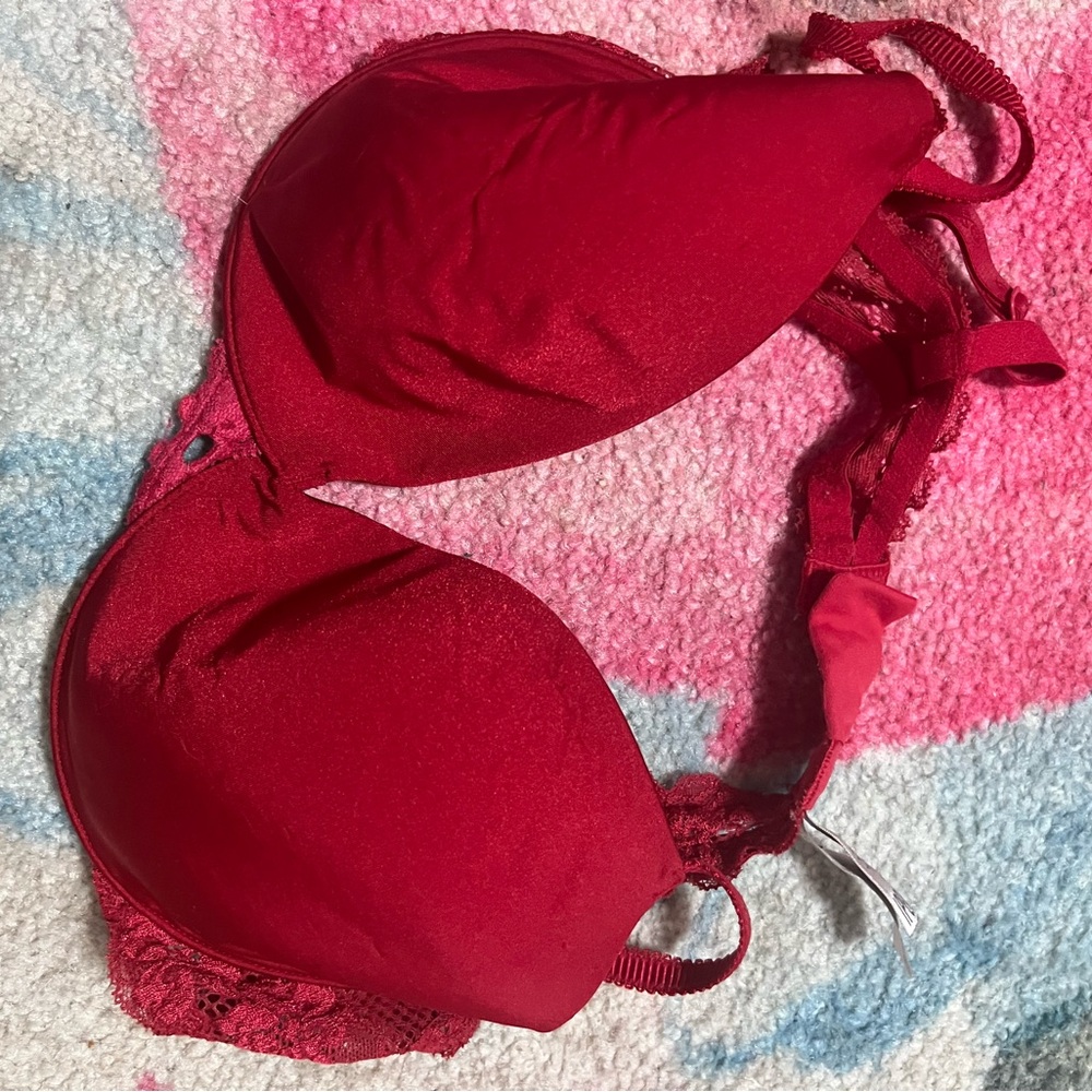 Red Lace Women's Bra victoria’s secret size 34c